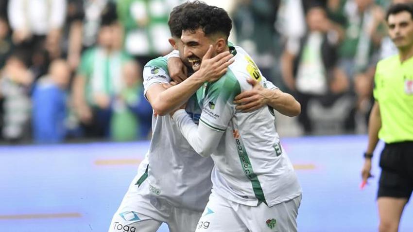 Adana Demirspor’da yapamadığını Bursaspor formasıyla ilk maçında yaptı