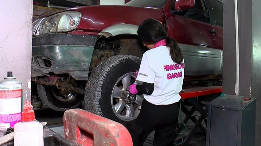 'Yapamazsın' diyenler şimdi 'Pembe eldivenli ustamız' diye çağırıyor! İşte oto sanayinin Amine ustası