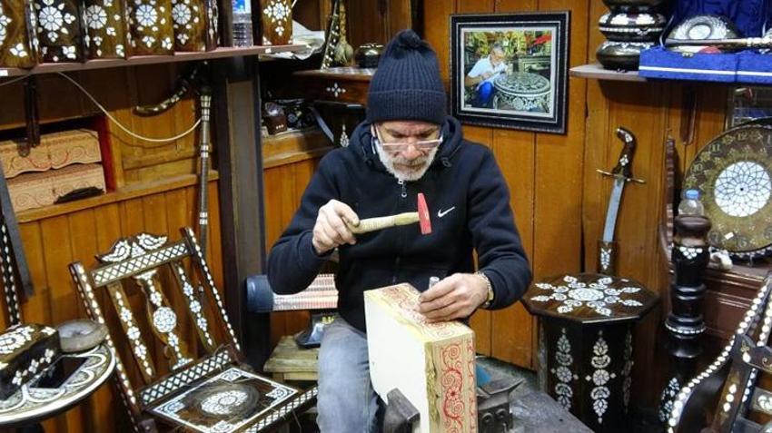 Gaziantep'in sayılı ustalarından! Ürettiği eserlere Avrupa’dan talep yağıyor, turistler hayran kalıyor