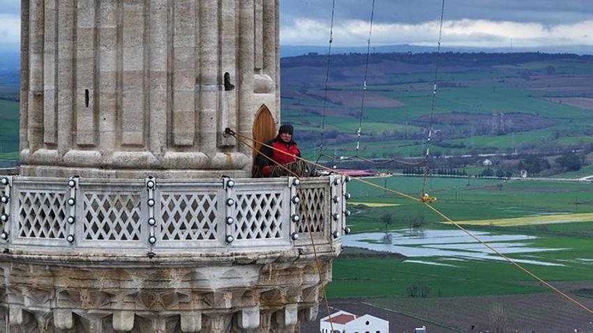 Edirne'de "Son mahyacı" ramazan ayında sanatıyla gökleri aydınlatıyor: Devredecek çırak arıyorlar