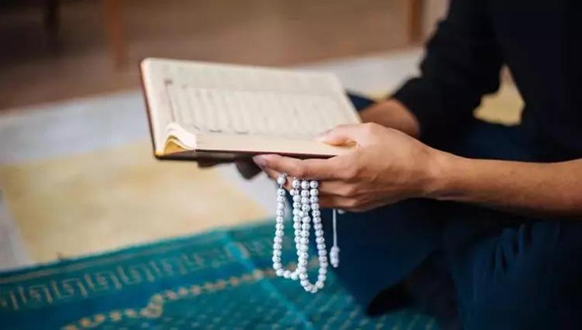 Fetih Suresi 3 kez arka arkaya oku: Ramazan'ın ilk gecesi Fetih Suresi okumanın fazileti nedir? Arapça ve Türkçe okunuşu