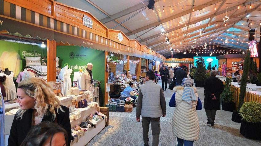 Samsun'da Ramazan Sokağı 7'den 70'e herkese hitap ediyor