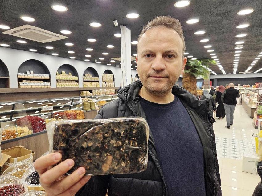 Ramazan'ın vazgeçilmezi hurmaya yoğun ilgi: Kilosu 90 TL'den başlayıp 600 TL'ye kadar çıkıyor