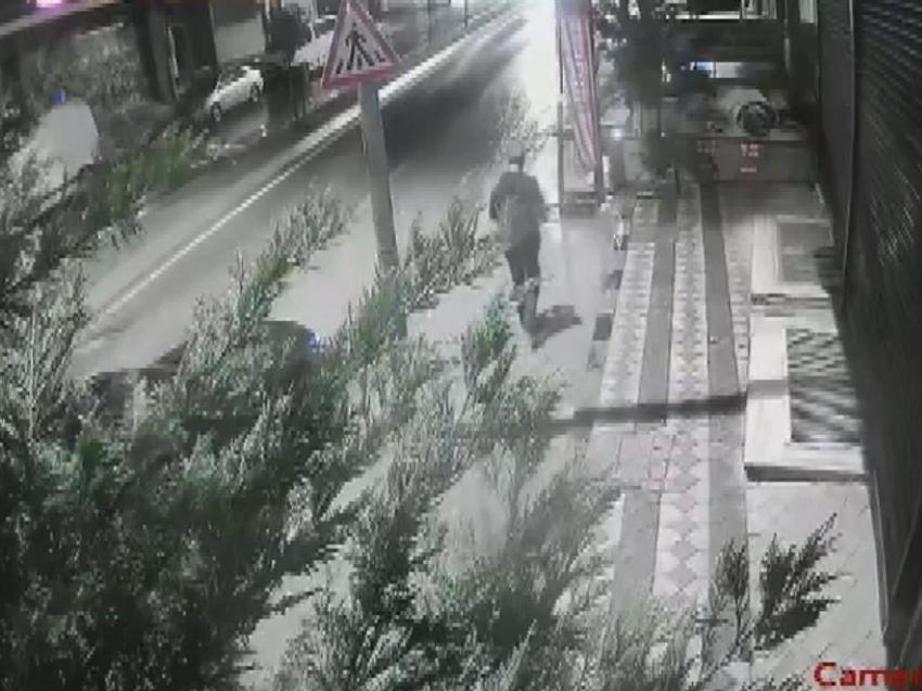 Eşini öldürürken çocuk balkona çıktı: Genç kadın yeni evinde 1 gün geçiremedi!