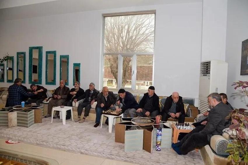 Diyarbakır'da yaşlılara ücretsiz oldu! Büyükşehir belediye hizmete açtı