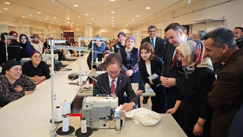 Yerel Projelere Hibe Programı! Japonya Büyükelçiliği’nden Ahlat’ta kadın istihdamına destek