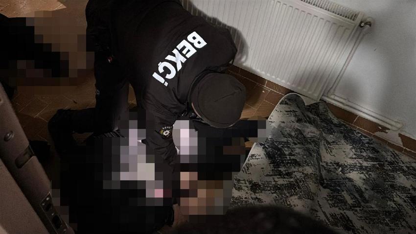 Aksaray'da eski koca dehşet saçtı: Boşandığı eşini ve yeğenini çocuklarının gözü önünde katletti