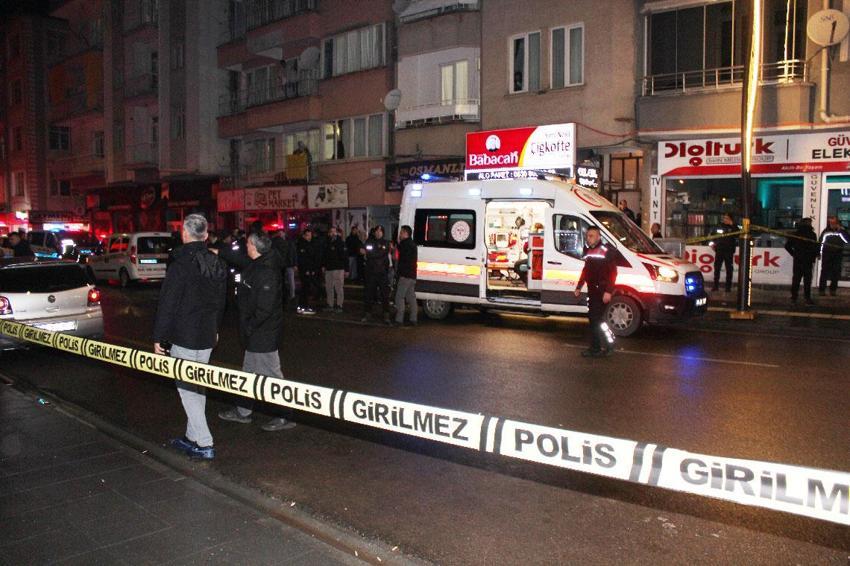 Aksaray'da eski koca dehşet saçtı: Boşandığı eşini ve yeğenini çocuklarının gözü önünde katletti