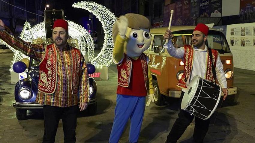 Esenler'de vosvoslu sahur geleneği! ‘Her gece sahurda olacağız’
