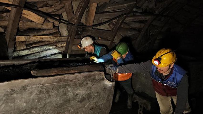 Zonguldak'ta madencilerin yerin 120 metre altında ilk sahur heyecanı