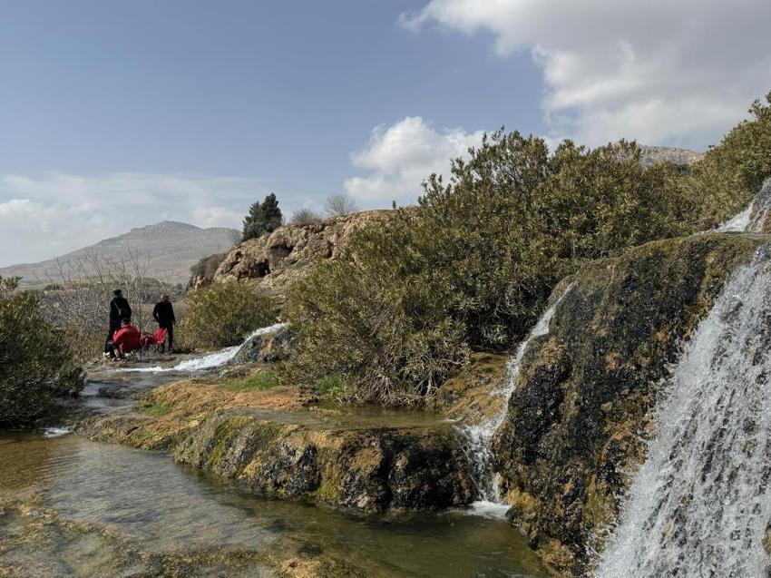 Mardin'de kilometrelerce kuyruk oluşuyor: Ziyaretçi akını var!
