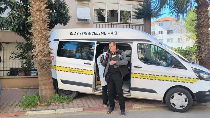 Antalya'da dehşet! Komşuların ihbarı korkunç olayı ortaya çıkardı