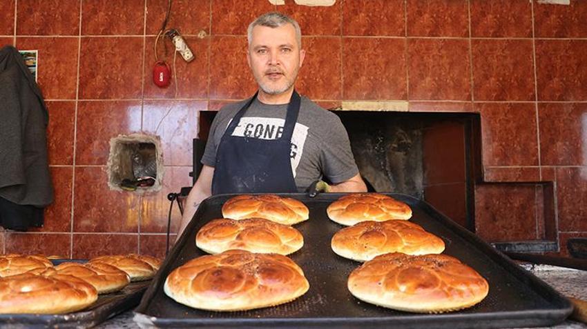 Sadece bu ay çıkıyor! Tescilli lezzet için fırınlarda mesai başladı: Sabaha kadar mayalanıyor, iftarda kapışılıyor