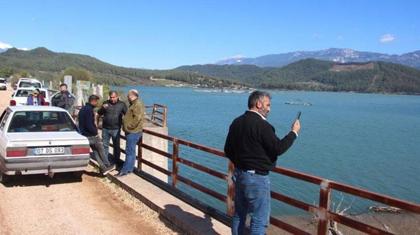Kumluca'daki Alakır Barajı 3 yıl aradan sonra doldu taştı, üretici bayram etti
