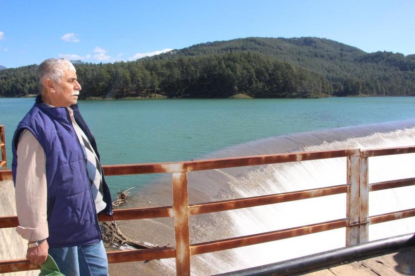 Kumluca'daki Alakır Barajı 3 yıl aradan sonra doldu taştı, üretici bayram etti