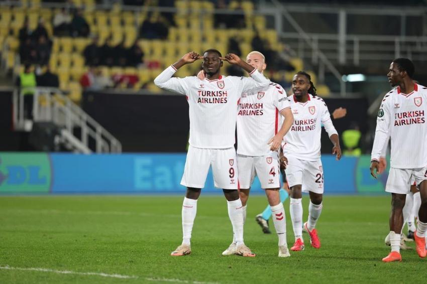 Samsunspor'da Mouandilmadji Avrupa'nın zirvesinde! Yıldız isimleri solladı