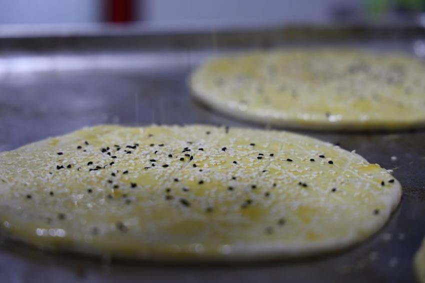 Elazığlılar bu tadı bekliyor! Yapımı saatler sürüyor, iftarda saniyeler içinde tükeniyor