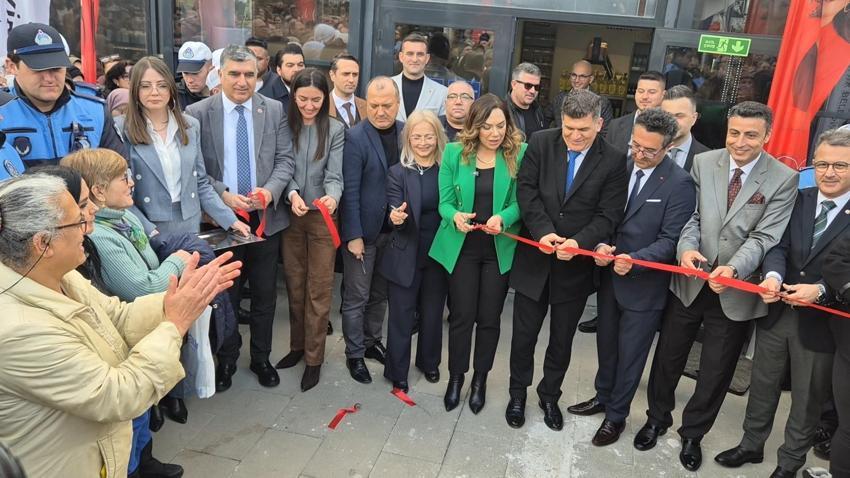 Ucuz et satışına yoğun ilgi: 650 TL'ye kıyma, 700 TL'ye kuşbaşı