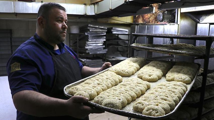 Gaziantep’te 11 ay beklenen gün geldi: Mahlep kokusu şehri sardı! Ramazan kahkesi satışa çıktı