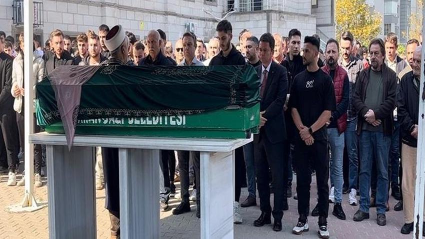 Bursa'da eşini çocuklarının yanında öldüren sanığın cezası belli oldu! Korku dolu dakikalar kamerada