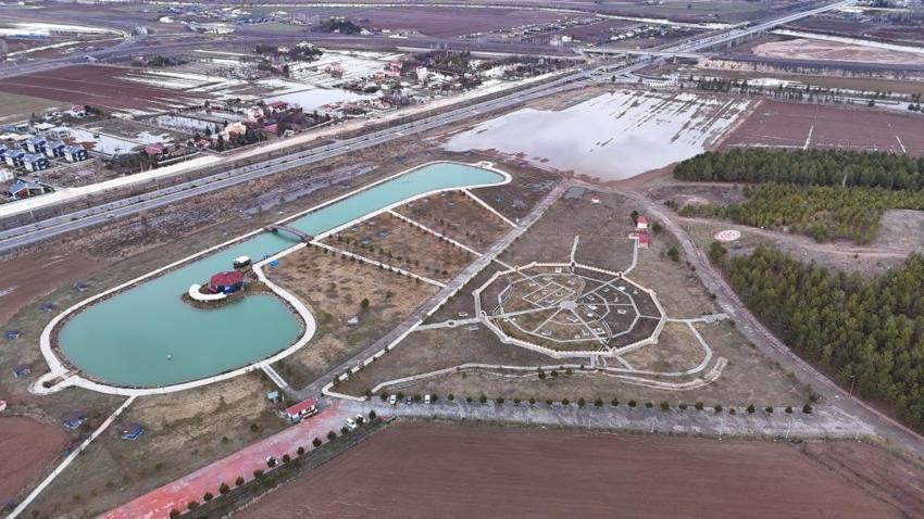 Sivas'ta şehir merkezinde tesadüfen oluştu: Herkes fotoğraf çektiriyor