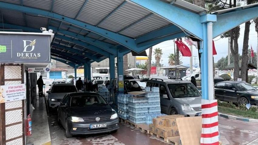 Kocaeli'de kuyruk oluşuyor: Koli başına 25 lira avantajı var!