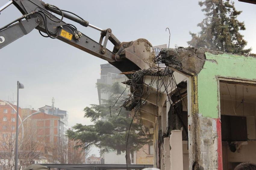 Son bina yıkıldı Çorum'un tarihi silüet gün yüzüne çıktı