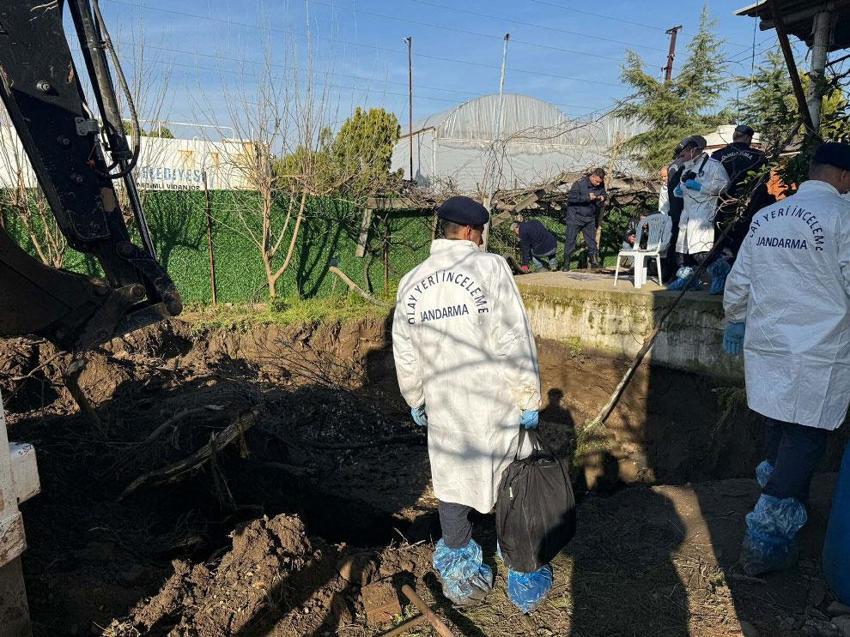 Manisa’da korkunç gerçek 17 yıl sonra ortaya çıktı! Kayıp olan Ebru Koyuncu’nun öldürüldüğü ortaya çıktı; ablası, eski eniştesi ve 2 şüpheli gözaltında