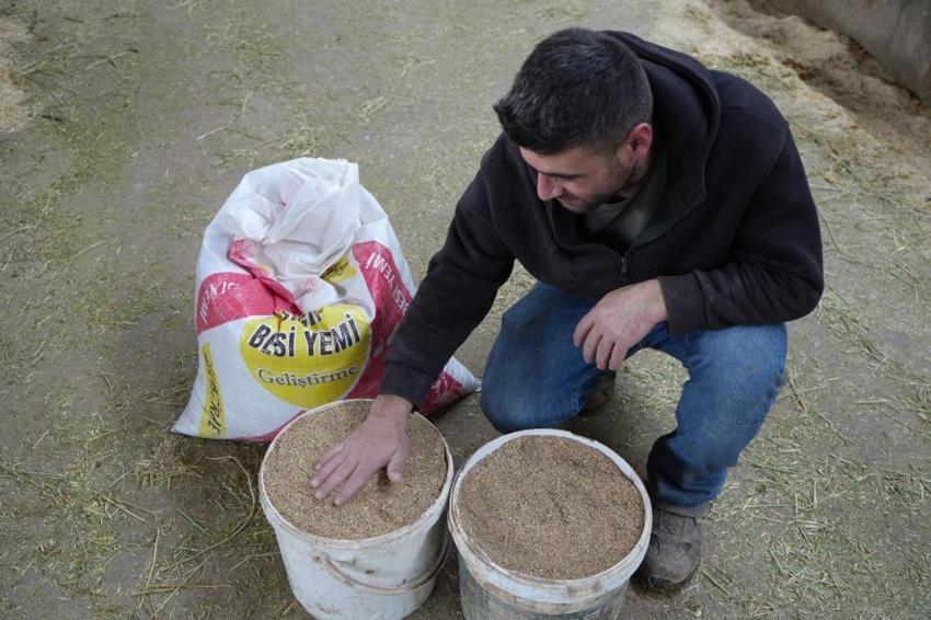 Bayburt’ta üreticiye 50 milyonluk dev destek: 3 bin 365 ton yem dağıtıldı! Hayvancılık yeniden canlanıyor