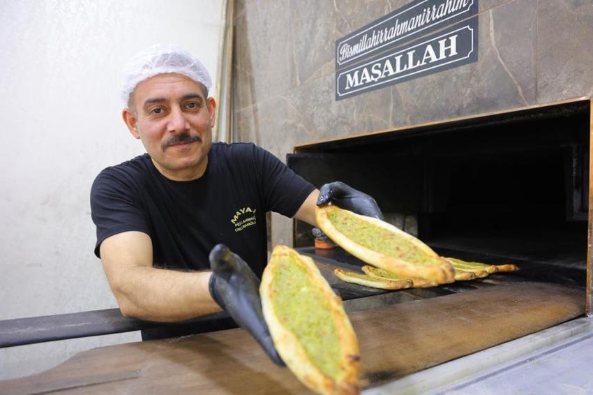 Kahramanmaraş’ın tek bir mahallesinde yapılıyor! İftarın gizli kahramanı: Kapış kapış gidiyor, ustası sırrını verdi