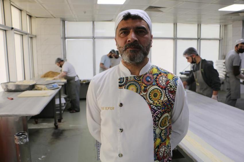Diyarbakır’da tatlı seferberliği: Üretim 3 vardiyaya çıktı, satışlar 4 katına katlandı Şimdiden bayram siparişleri alınıyor