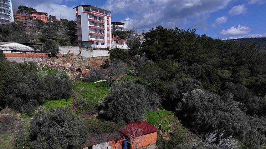 11 gündür muhatap bekliyorlar! İzmir'de bir apartman heyelan kurbanı oldu, ekipler sadece bakıp gitti