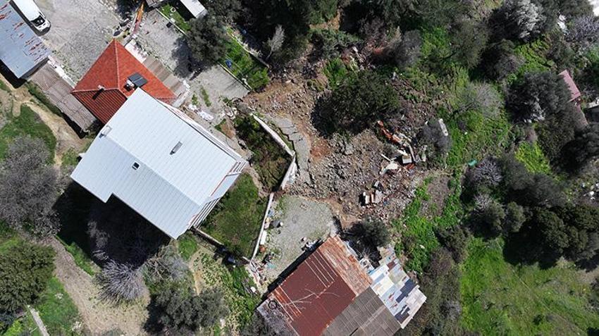 11 gündür muhatap bekliyorlar! İzmir'de bir apartman heyelan kurbanı oldu, ekipler sadece bakıp gitti