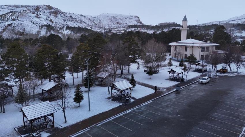 Sivas'a 10 km uzakta görüldü: Gece saatlerinde ortaya çıktı