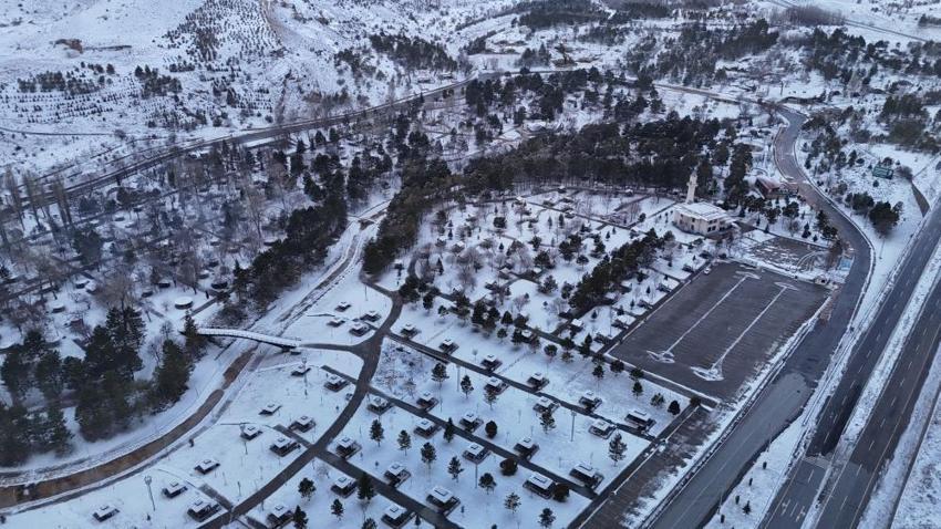 Sivas'a 10 km uzakta görüldü: Gece saatlerinde ortaya çıktı