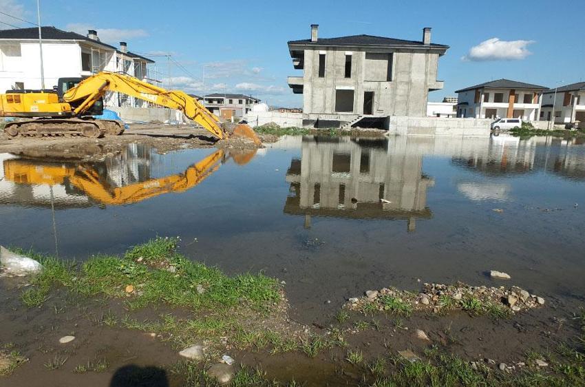 Balıkesir Burhaniye'de çevre felaketi yaşanıyor