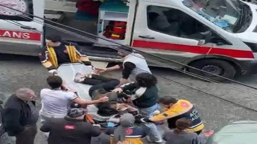 Boşanma aşamasındaki eşini sevgilisiyle görünce dehşet saçtı! Sokak ortasında kanlı hesaplaşma