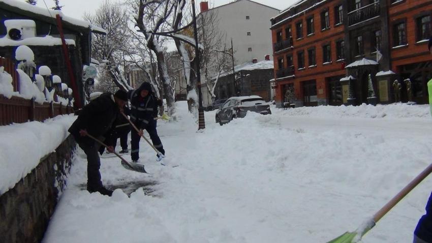 Kars'ta 50 yıl sonra rekor kırıldı! 70 köyde görüldü