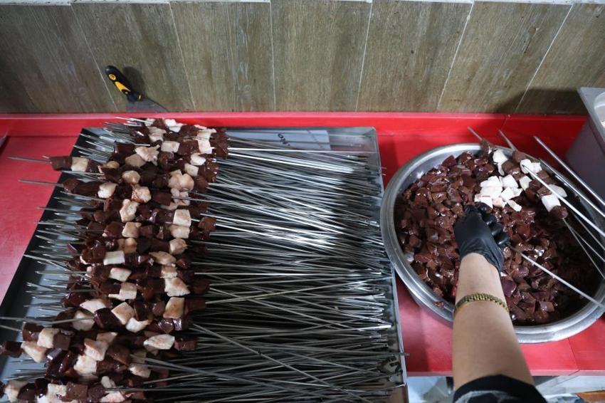 Diyarbakır değil Ciğerbakır! Tescilli lezzet iftar ve sahurda yok satıyor
