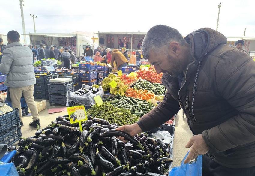 Kar ve sağanak Antalya'yı vurdu patlican fiyatları uçtu: Kilogram fiyatı 80 TL ile 150 TL arasında değişiyor