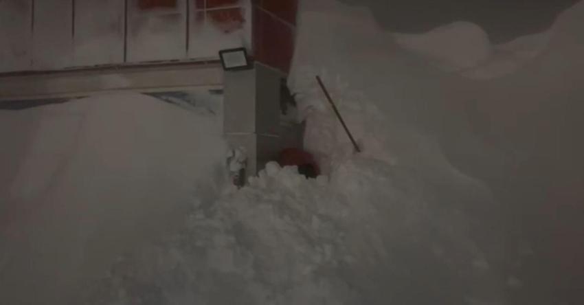 Kayseri'de alarm! 2 gündür lapa lapa kar yağıyor, kalınlığı 3 metreyi geçti