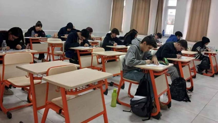 BUGÜN NE SINAVI VAR? 1 Mart 2026 MSÜ Saat Kaçta Başlayıp Kaçta Bitiyor? (Kalem, Silgi Veriliyor mu?)