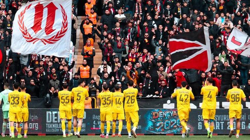 Eskişehirspor, Afyonspor’u 3 golle devirdi! Christopher Jakob Aydemir gündem oldu