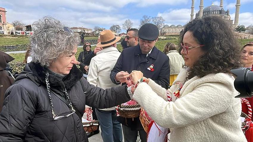 Edirne'de 'marteniçka'lar takıldı! 'Baba Marta' etkinliği gerçekleştirildi