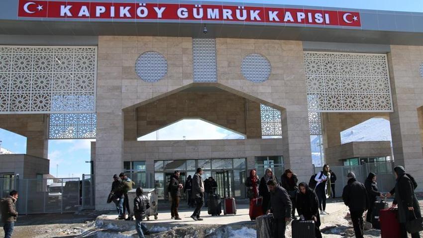 ABD, İsrail ve İran savaşı sınır kapılarını vurdu mu? Bakan Bolat'tan son dakika açıklaması: Hakkari, Van ve Ağrı'da son durum