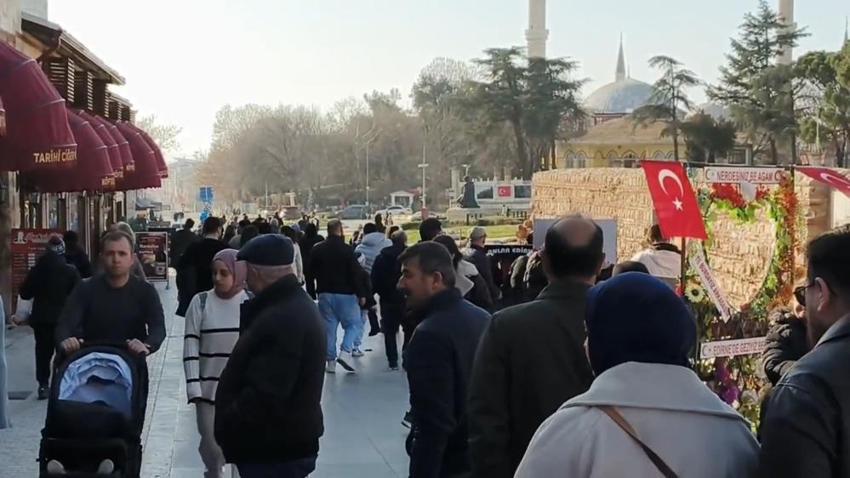 Edirne’de iğne atsan yere düşmüyor: Restorasyon bitti, on binler Selimiye’ye koştu!