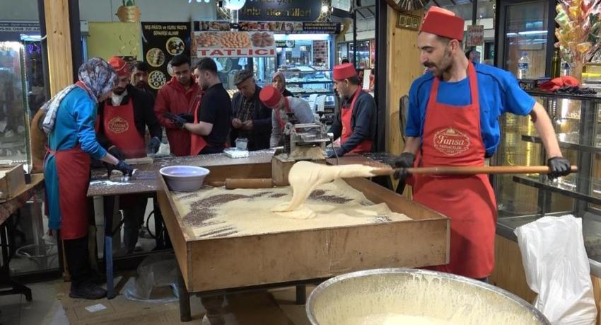 Hatay'da sadece 30 gün üretiliyor! Kilosu 300 TL: Kapıda kuyruk bitmiyor