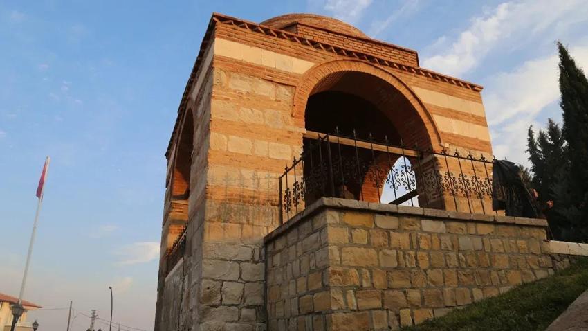 800 yıllık korkunç sır Malatya'yı sardı: Kanlı Kümbet'in tarihi tüyler ürpertiyor