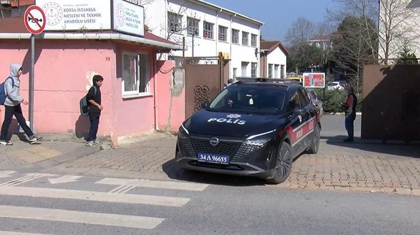 Çekmeköy Taşdelen'deki okulda lise öğrencisi terör estirdi! 2 öğretmeni ve 1 öğrenciyi bıçakladı