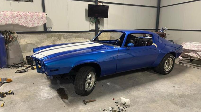 Bilecik'ta baba - oğul atölyeye girip hurda yığınlarını milyonluk klasiklere dönüştürüyor! Yılda 3 adet yapıyorlar: İngiltere'den bile sipariş geliyor